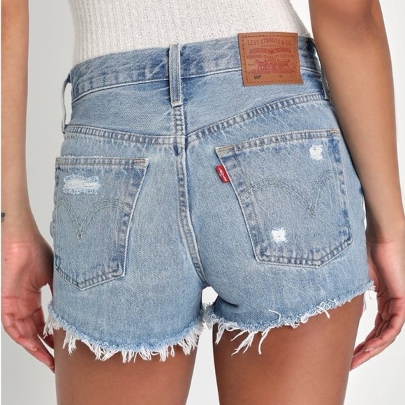 Levi’s 501 Distressed Button Fly Cutoff Shorts size 25W - Picture 2 of 9